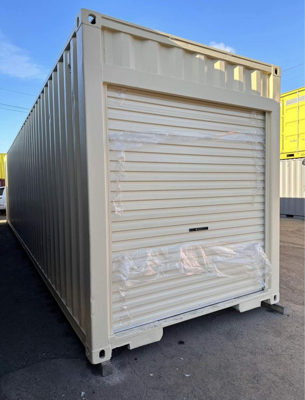 Contentor de 40' x 8' pés com rodas